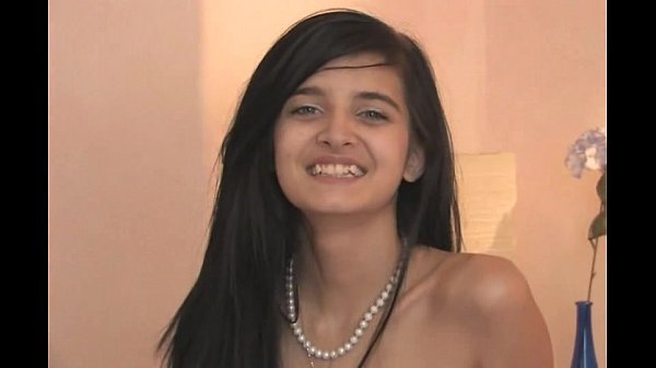 jovencita 19 digitación