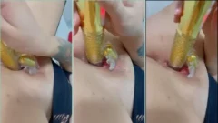 Alexia Loren, famosa de OnlyFans, divirtiéndose con su nuevo juguete y explorando su coño rosado muy cachonda