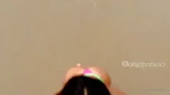 Famosa japonesa de onlyfans se encuentra con su amiga en la playa para tener sexo oral y sexo al aire libre