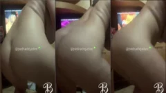 Jade Stone se balancea desnuda al son del funk, mostrándolo todo sin florituras