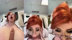 Juliette Michele, famosa OnlyFans, presume sus grandes pechos en increíble vídeo en español