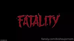 BishoujoMom, caracterizada como Storm, muestra sus grandes pechos y usa un vibrador en sus tetas