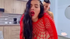 United Family Cuddly recibe al miembro de la familia en PPK y mucha 