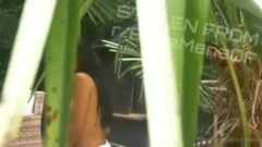 Erica Mena, la morena de Onlyfans, está de humor para lucir sus grandes pechos naturales y ¡está volviendo loca a la multitud